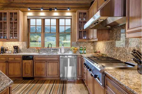 Abode at Grand Teton Vista, Teton views, private hot tub, wildlife