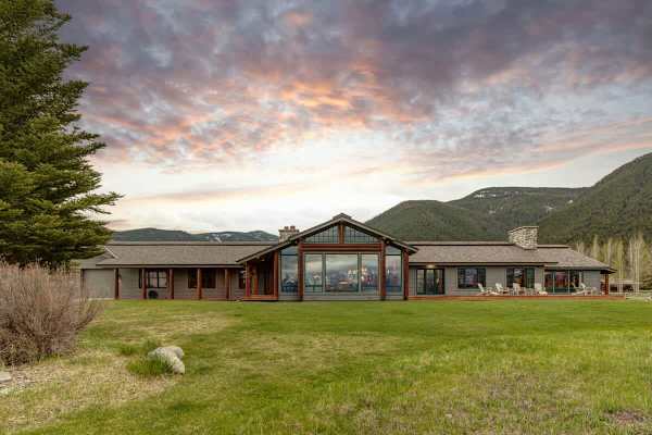 Abode at Grand Teton Vista, Teton views, private hot tub, wildlife