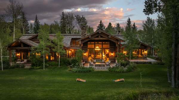 Abode at Teton Game, sweeping estate with 3 cabins, private hot tub
