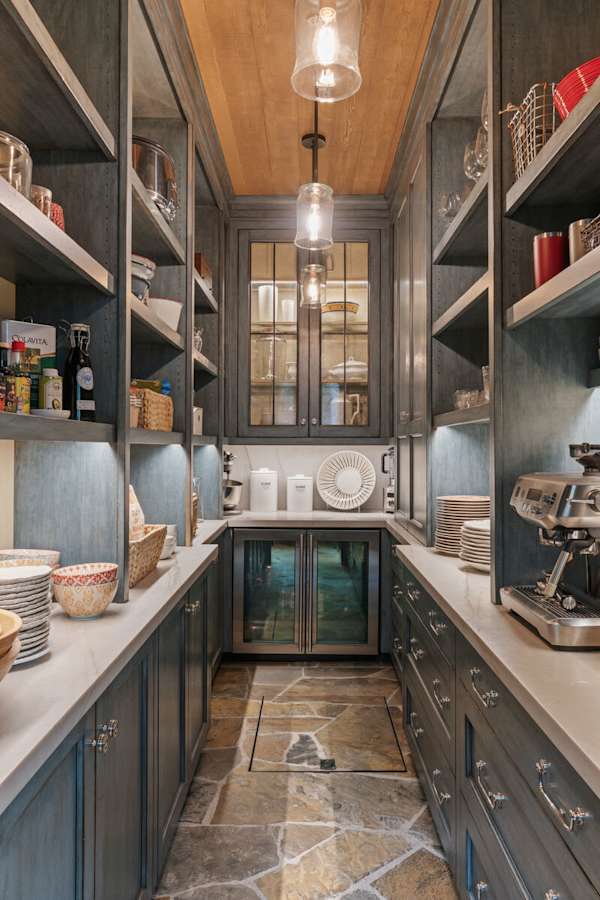 Abode at Teton Game, sweeping estate with 3 cabins, private hot tub