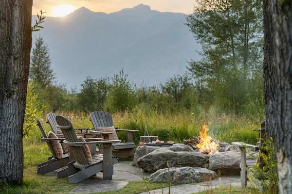 Abode at Teton Game, sweeping estate with 3 cabins, private hot tub