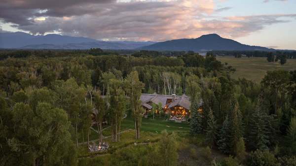 Abode at Teton Game, sweeping estate with 3 cabins, private hot tub