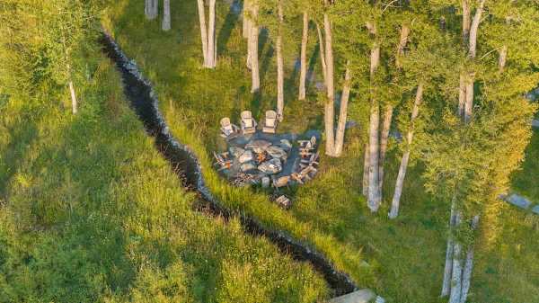 Abode at Teton Game, sweeping estate with 3 cabins, private hot tub