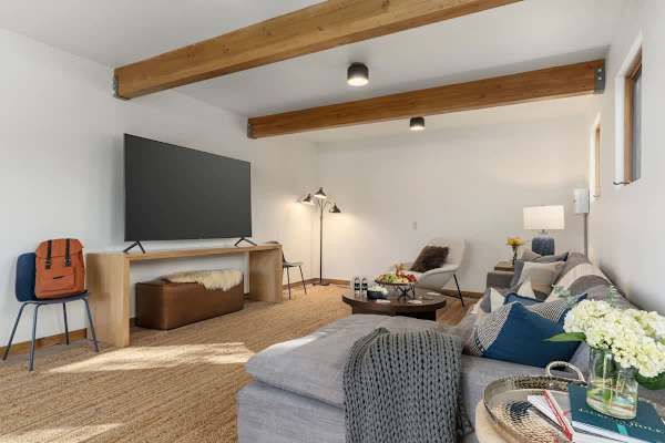 Abode at Alpenglow, mountain home with guesthouse, Teton views