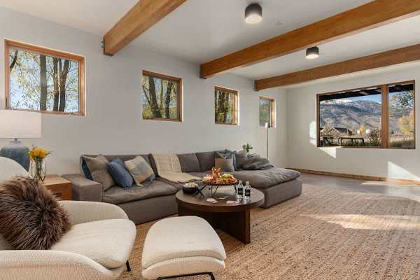 Abode at Alpenglow, mountain home with guesthouse, Teton views