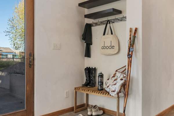 Abode at Alpenglow, mountain home with guesthouse, Teton views