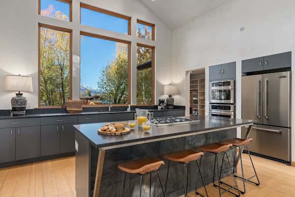 Abode at Alpenglow, mountain home with guesthouse, Teton views