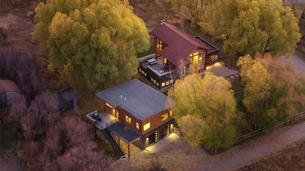 Abode at Alpenglow, mountain home with guesthouse, Teton views