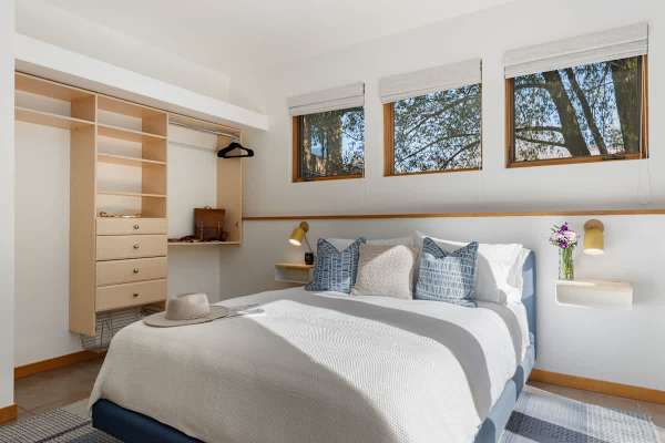 Abode at Alpenglow, mountain home with guesthouse, Teton views