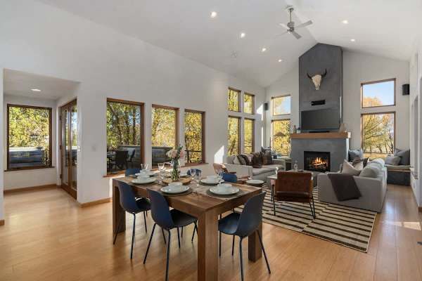 Abode at Alpenglow, mountain home with guesthouse, Teton views