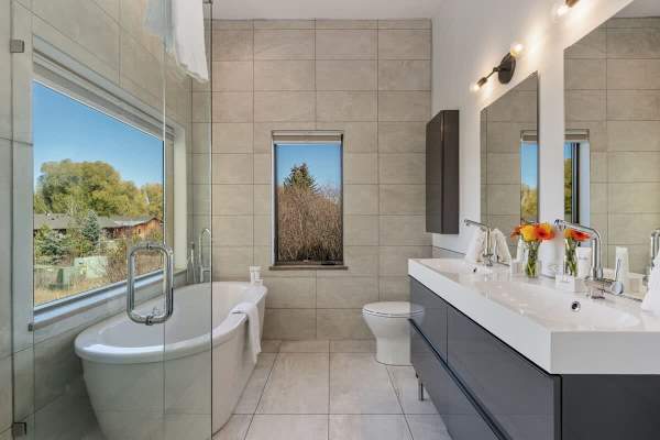 Abode at Alpenglow, mountain home with guesthouse, Teton views
