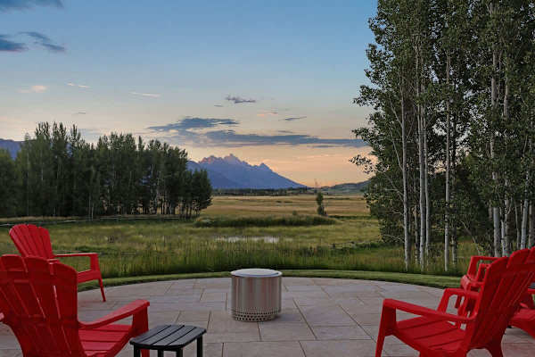 Abode at The Dragonfly Lodge, private pool, stunning Teton views