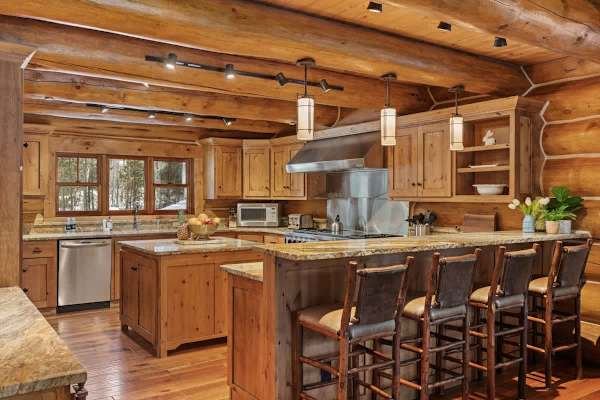 Abode at Forest Edge, luxury log home, hot tub, hiking trails