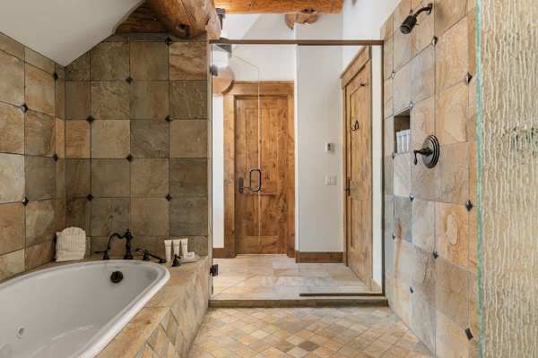 Abode at Timber Ridge, ski-in/out luxury home, private hot tub