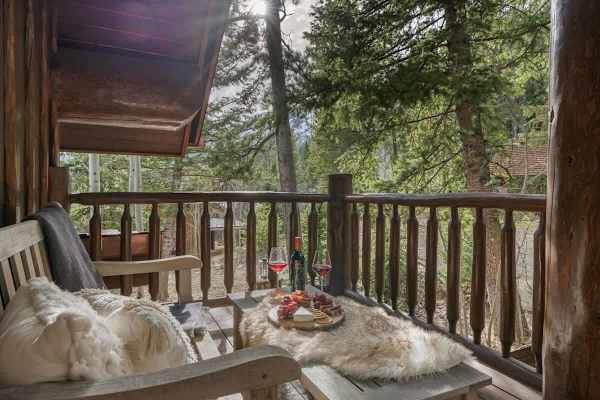 Abode at Timber Ridge, ski-in/out luxury home, private hot tub