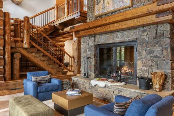 Abode at Timber Ridge, ski-in/out luxury home, private hot tub