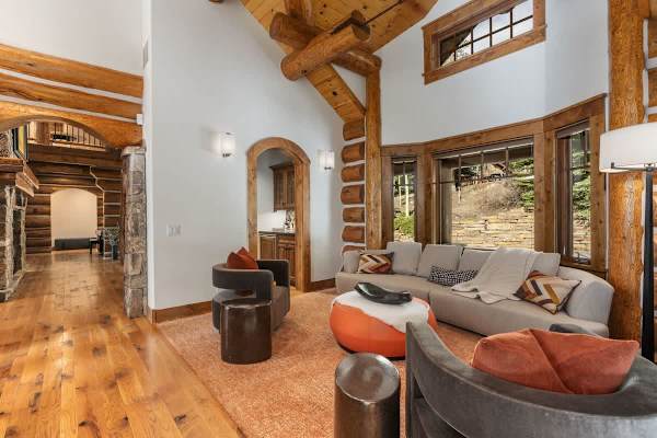 Abode at Timber Ridge, ski-in/out luxury home, private hot tub