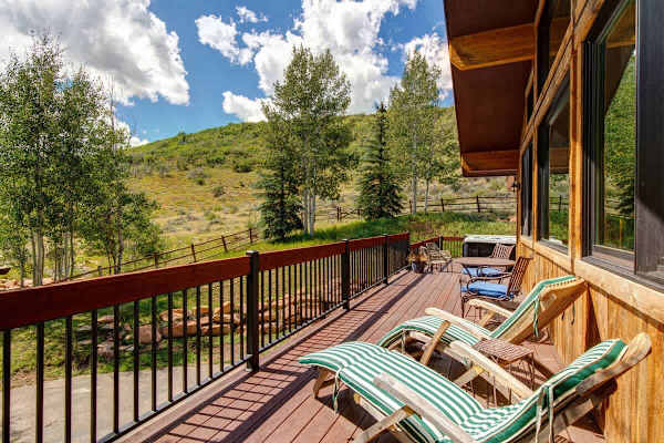 Abode at Gamble Oak, private hot tub, Deer Valley, steps to trails