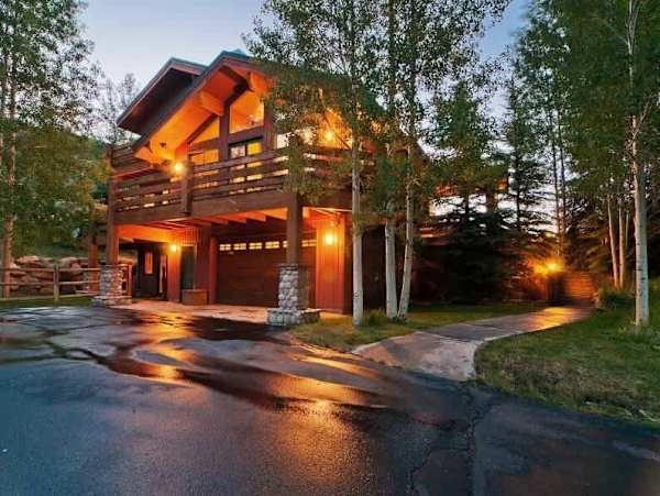 Abode at Gamble Oak, private hot tub, Deer Valley, steps to trails