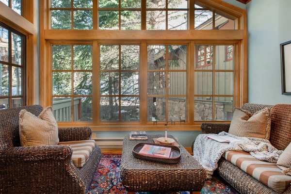 Abode at Cache, ski-in/ski-out, hot tub, Silver Lake village