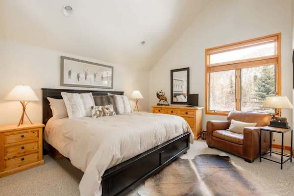 Abode at Deer Lake Village, private hot tub, Deer Valley retreat