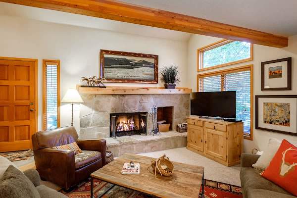 Abode at Deer Lake Village, private hot tub, Deer Valley retreat