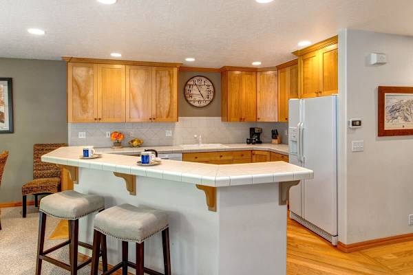 Abode at Deer Lake Village, private hot tub, Deer Valley retreat