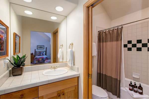 Abode at Deer Lake Village, private hot tub, Deer Valley retreat