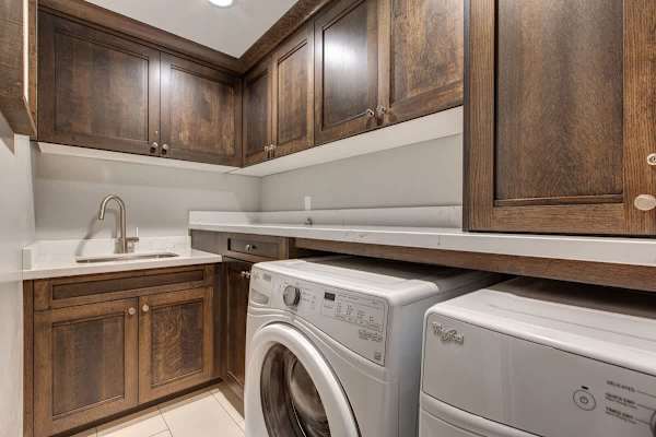 Abode at Fairway Springs, walk to gondola, canyons shuttle, hot tub
