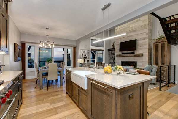 Abode at Fairway Springs, walk to gondola, canyons shuttle, hot tub