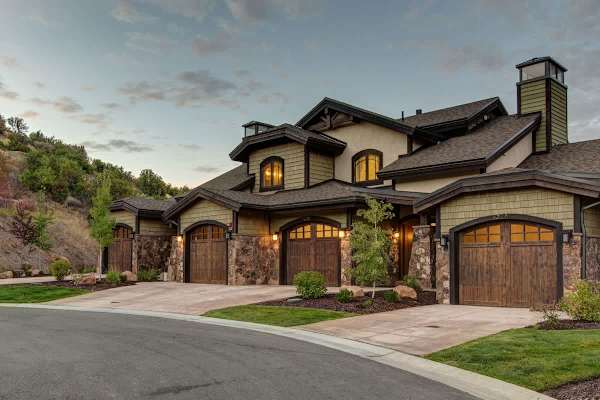 Abode at Fairway Springs, walk to gondola, canyons shuttle, hot tub