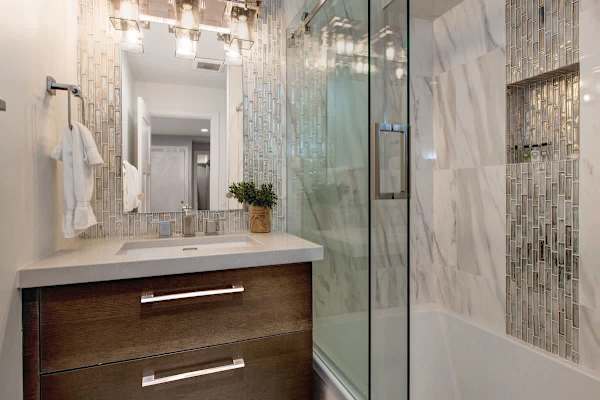 Full Ensuite Bathroom 3