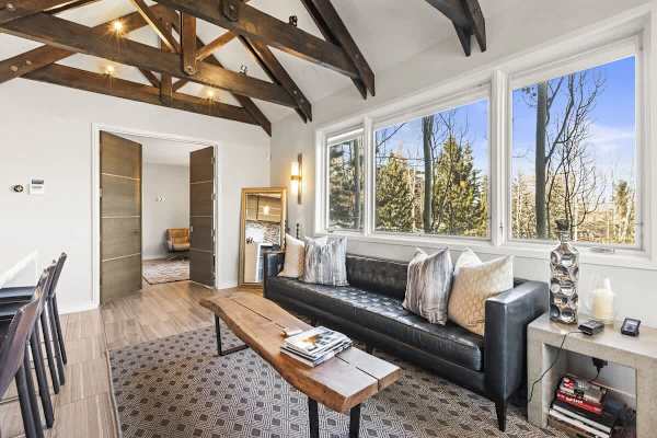Abode at Powder Watch, private hot tub, heart of Park City, near ski lift