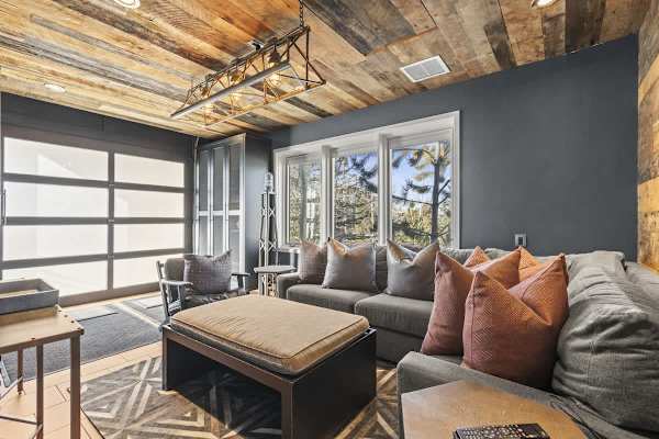 Abode at Powder Watch, private hot tub, heart of Park City, near ski lift