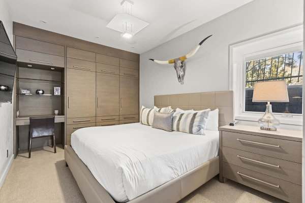 Abode at Powder Watch, private hot tub, heart of Park City, near ski lift
