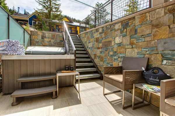 Abode at Powder Watch, private hot tub, heart of Park City, near ski lift