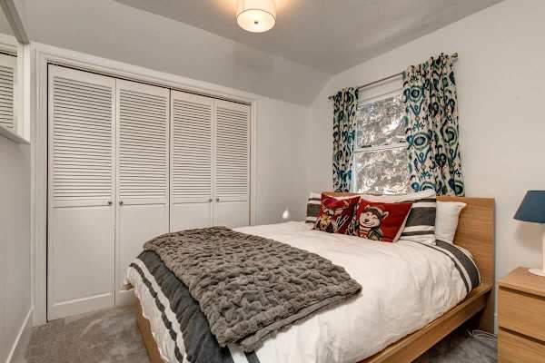Abode at Loose Moose, private hot tub, walk to town lift, Old Town