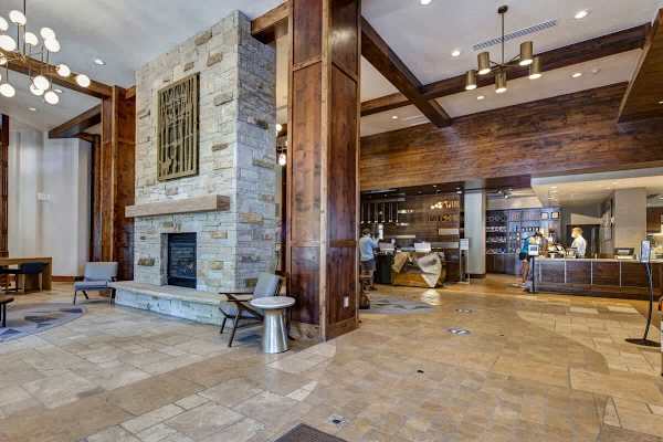 Abode at Alpine Penthouse, ski-in/ski-out, sauna, pool & gym