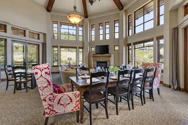 Abode at Alpine Penthouse, ski-in/ski-out, sauna, pool & gym