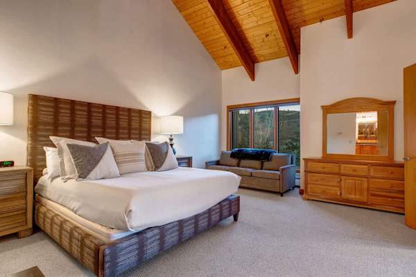 Abode at the Peak, ski shuttle, hot tub, Deer Valley pinnacle