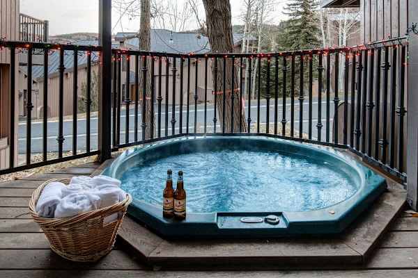 Abode at the Peak, ski shuttle, hot tub, Deer Valley pinnacle