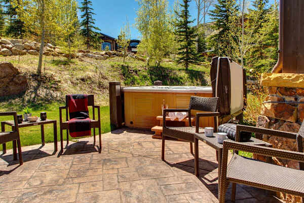 Abode at Lucky Star, ski-in/ski-out, private hot tub, Deer Valley