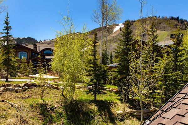 Abode at Lucky Star, ski-in/ski-out, private hot tub, Deer Valley