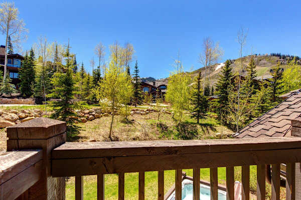 Abode at Lucky Star, ski-in/ski-out, private hot tub, Deer Valley