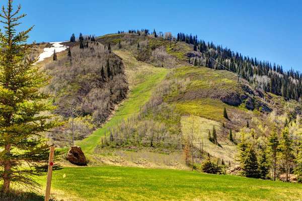 Abode at Lucky Star, ski-in/ski-out, private hot tub, Deer Valley