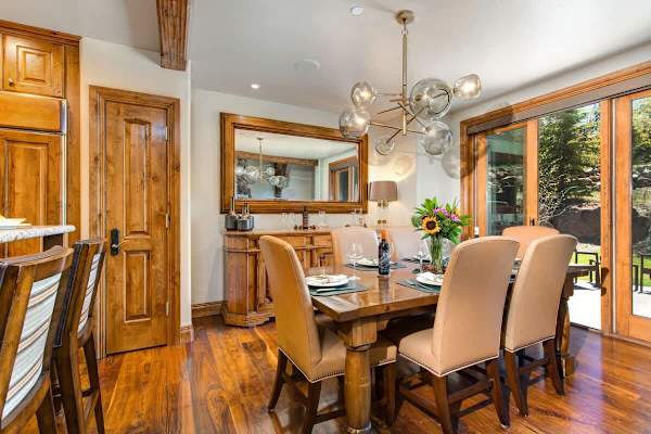 Abode at Lucky Star, ski-in/ski-out, private hot tub, Deer Valley