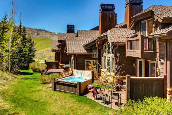 Abode at Lucky Star, ski-in/ski-out, private hot tub, Deer Valley