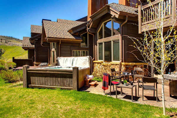 Abode at Lucky Star, ski-in/ski-out, private hot tub, Deer Valley