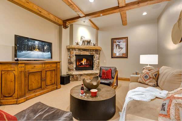 Abode at Lucky Star, ski-in/ski-out, private hot tub, Deer Valley