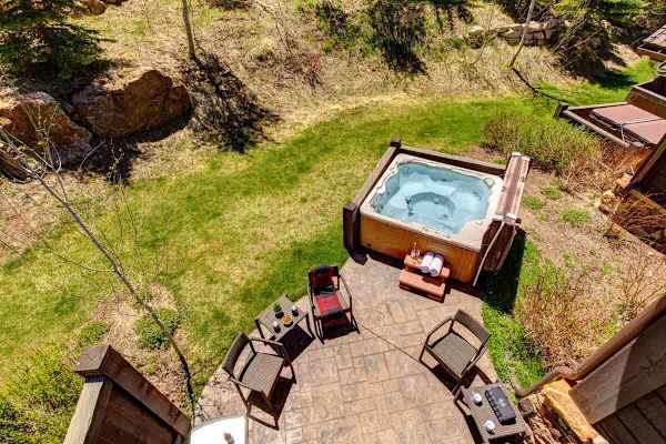 Abode at Lucky Star, ski-in/ski-out, private hot tub, Deer Valley